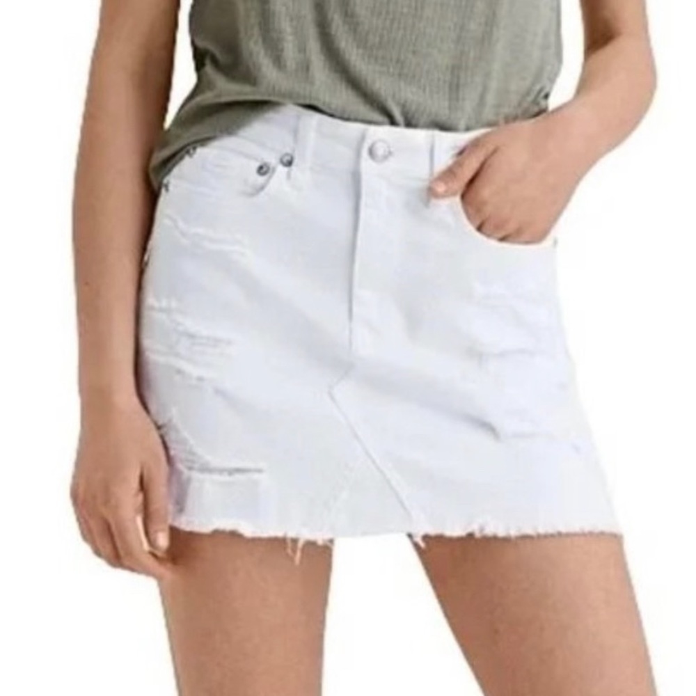American Eagle Distressed White Denim Mini Skirt Sz 14